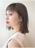 切りっぱなしタッセルボブイメチェンヘア前髪カットダブルカラー