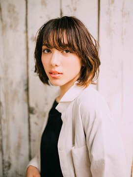 スタリー(Starry) 外国人風ナチュラルボブスタイル20代/30代/40代/ハレマチ通り