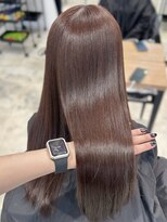 エヌアイ オモテサンドウ(ni omotesando)&nbsp;☆春に人気のうるつやピンクブラウンカラー ☆