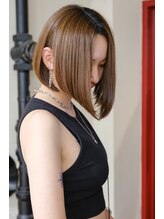 ルーシー ヘアデザインワークス(Lucy Hair Design Works) サロンワーク×前下がりボブ