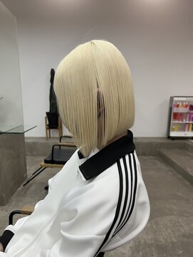 ノートエートル 西金沢(Nought etre) 10代/20代/ハイトーンカラー/抜きっぱなしブロンド/ツヤ髪