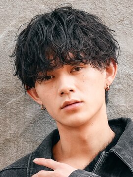 フィフス トウキョウ (fifth TOKYO) シャドウパーマ波巻きパーマルーズパーマ刈り上げ束感マッシュ