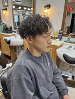 リルジー 大宮店(LIL.G)&nbsp;波巻きツイストスパイラル/リバースセンターパート[大宮/理容室]