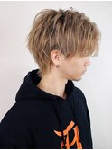 センターパートウルフ