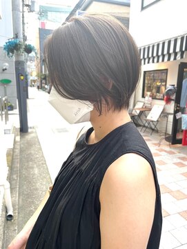 アフロートpd+ KOBE(AFLOATpd+) 【神戸三宮】２０代３０代４０代　大人小顔丸みショート