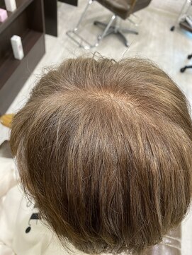 ヘアデザイン レオ(hair design leo) 白髪ぼかしで☆