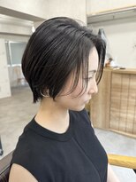 ユニル(unir)&nbsp;【unir】顔周りの質感が可愛いショートヘア★