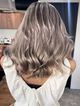 フォワバイベル 都賀店(Foi by Belle) シルバーブラウン