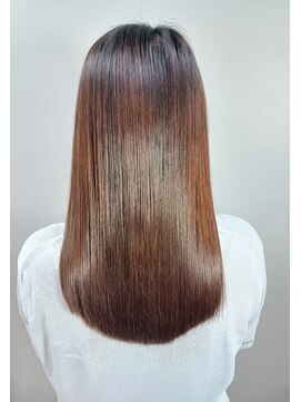 今日の彼女の髪は魔法的 【魔法の髪質改善トリートメント極】