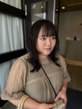 ミュゼリーブル(Musee libre) ” ミディアムレイヤースタイル ”