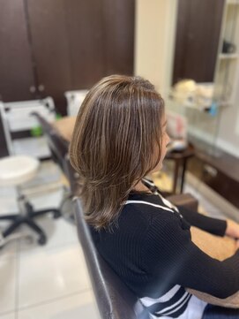 スティラ スムース 高田馬場(Stilla smooth) 脱白髪染めハイライトカラー