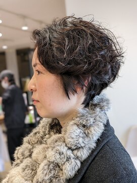 ケーオーエスビューティー(K O S beauty) クセのニュアンスショート！