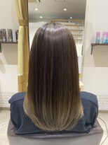 デザイニングヘアードゥ(designing hair Deux)&nbsp;レディースナチュラルハイライトメッシュカラー　【ハイライト】