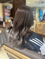 ヘアリゾート粋 ティガ 池袋店(tiga) ミディアム/ゆるウェーブ/大人可愛い/ケアカラー/艶感/抜け感