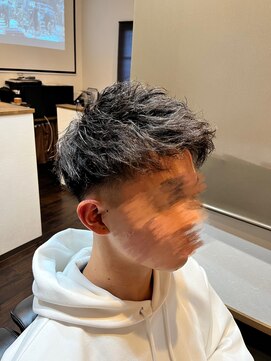 メンズ ヘアー ジーズ(Men's hair G's) ミドルフェード×ソフトツイスト