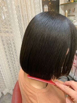 ロマンヤカタ ファース(ROMAN YAKATA fars) 髪質改善 Aujuaトリートメント　おさまるボブ@田代7/30