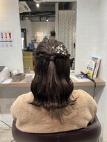 コワファースト長崎シャンプーボーイ 2nd(COIFF1RST 長崎 SHAMPOO BOY)&nbsp;ヘアセット お呼ばれアレンジ ハーフアップ