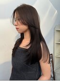 こっくり透明感ブラウンと毛流れレイヤースタイル　英心