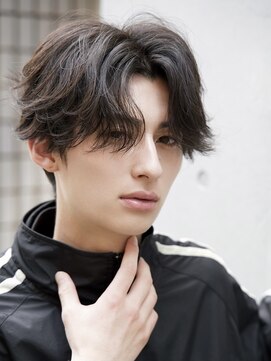 ルーシー 川越(LUCEY) センターパートフェザーパーマシャドウパーマメンズパーマ