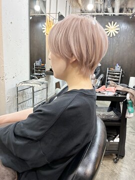 フォーカス(focus) 【札幌 大通り focus ブリーチ コーラルピンク】