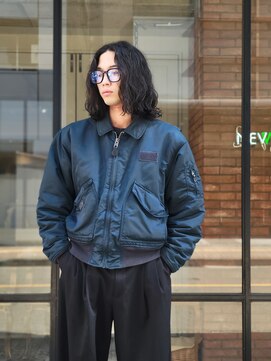 ニュートン(NEWTON) スパイラルパーマ/縦落ちパーマ/ルーズパーマ/メンズロング