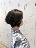 イロ ジェイアール JR奈良店(IRO)&nbsp;前下がりショート×前下がりボブ×グレージュ