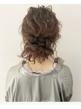 ネオリーブアイム 横浜西口店(Neolive aim) ルーズおだんごアレンジ