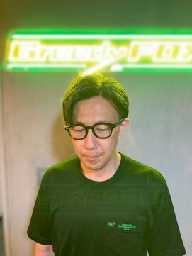 グリーディーフォックス 代々木(Greedy FOX) コンマヘア/センタ-パ-ト/ツイストスパイラル/スキンフェード