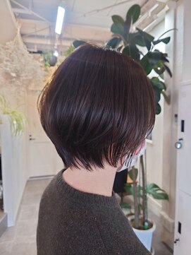 タオ(tao) 20代30代40代丸みショート