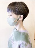 【morio成増/一戸】刈り上げ女子インナーカラーラベンダー