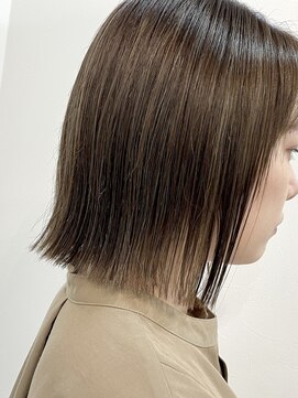 バロンビューティー(BARON Beauty) ボブ/切りっぱなし/ぱっつん/ハイライト