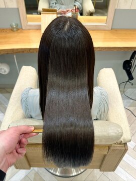 ハローバイシー 仙台(Hello by Sea) ミディアム×暗めカラー[デザインカラー/フェイスフレーミング]