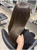 オリーブベージュ、透明感カラー、ミディアム