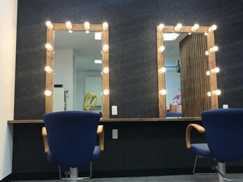 ロッソ(RoSSo)の写真/経験豊富なスタイリストがマンツーマンで担当!落ち着いた空間で周りを気にせずゆったりお過ごし下さい♪