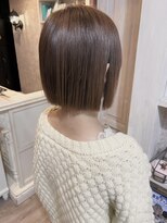 キャアリー(Caary)&nbsp;福山美容室caary切りっぱなしボブ透明感イルミナカラー20代30代