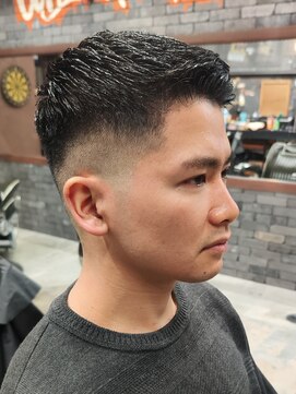 フォーコーナーズカットショップスリーセント 栄(FourCornersCutShop 3/cent) フェザーアップ/スキンフェード/フェードカット