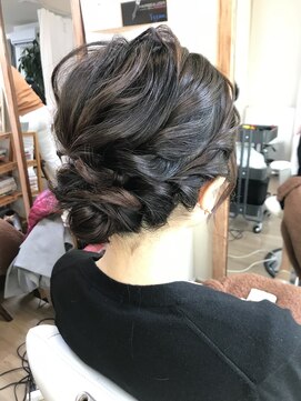 ロカット サロン(Roquat Salon) ゆるふわアップアレンジ【ヘアアレンジ　立川/立川南口/八王子】