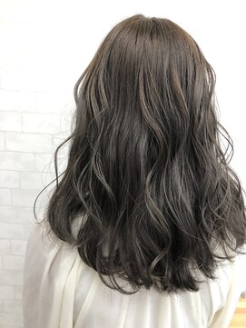 イイカンジヘア(iikanji hair) 【iikanji hair】ツヤ感グレージュセミディ