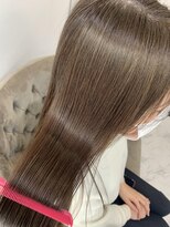 エスカーラ 表参道(THE ESCALA)&nbsp;ラベンダーアッシュ×髪質改善トリートメント【タビラマユミ】