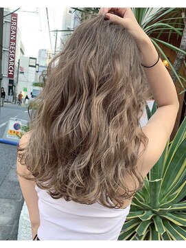 アルカナ 明治神宮前原宿(ARCANA) ミルクティーベージュ　ホワイト　ハイライト　インナーカラー