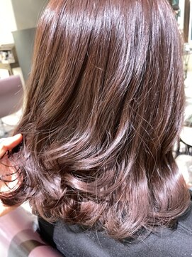 エミュー(emue) 春カラーブラウンカラー