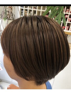 ヘア ナヴォーナ 千代ケ崎店(hair NAVONA) ショートボブ