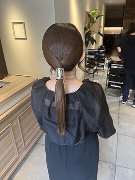 ヘアースタジオ エフ(Hair studio f) タイトローポニー