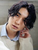 ライラ(Lyla)&nbsp;無造作質感　ルーズツイスパハンサムプチウルフ