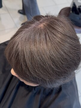 アッシュ 大泉学園店(Ash) 魅せるグレイヘア　白髪率90% 【Ash大泉学園　横山】