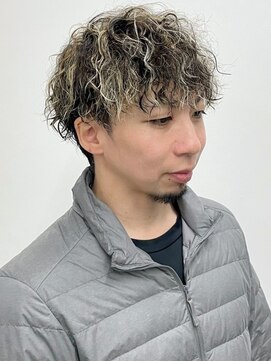 ラギッド 大野城店(RUGGED) ハイライト ブロンド ツイスパ ツーブロックマッシュ