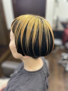 ビードットアール バーバーパパ レナセール(B.R Barber Papa.Renacer) マッシュショート、アンブレラカラー