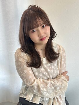 アンニュ(annuy) 韓国へア 美髪 くびれレイヤー ベージュブラウン ぱっつん前髪