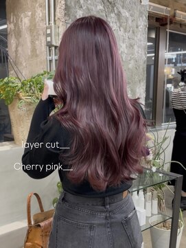 クオーレ(CUORE) レイヤーカット×深みのあるピンクカラー