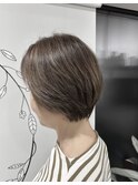 ショートボブ